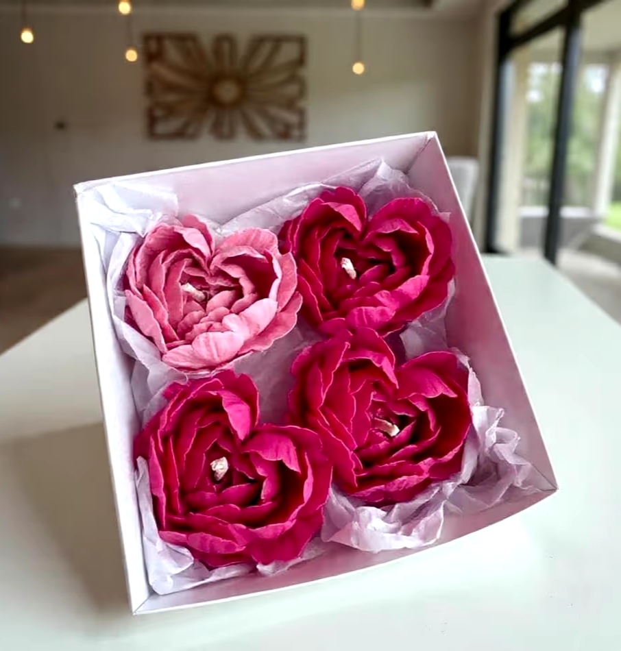 Heart flower candle